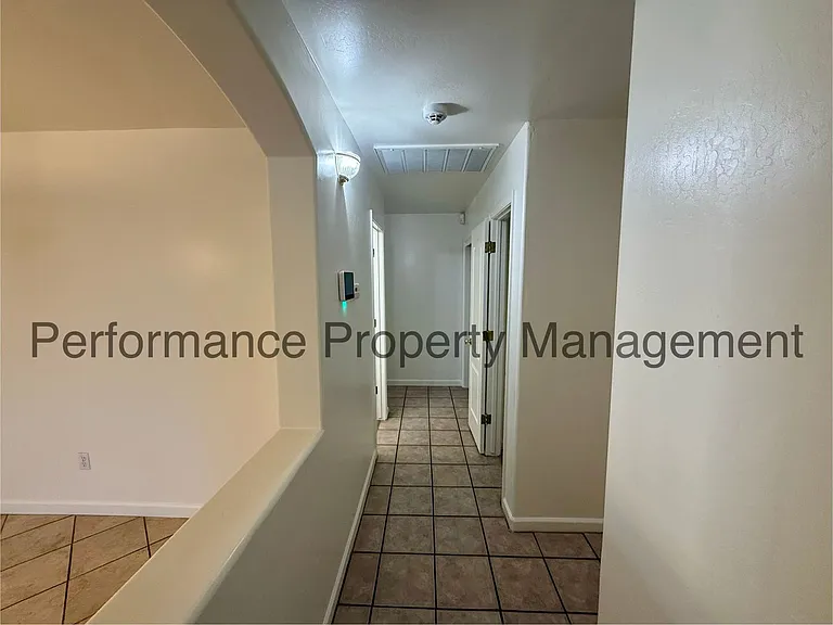 4310 Almond Grove Ln — Photo 7