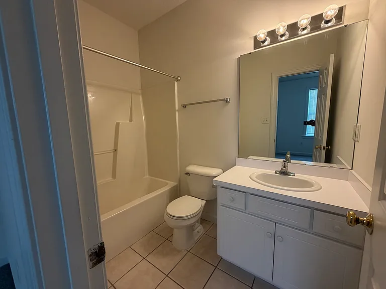 3407 Wetherly Dr N #A — Photo 8