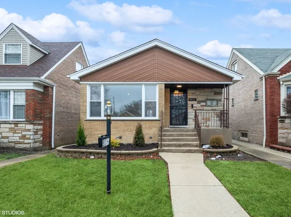 8014 S Fairfield Ave, Chicago, IL 60652