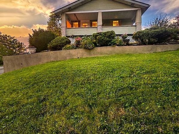 1280 Bruce St
