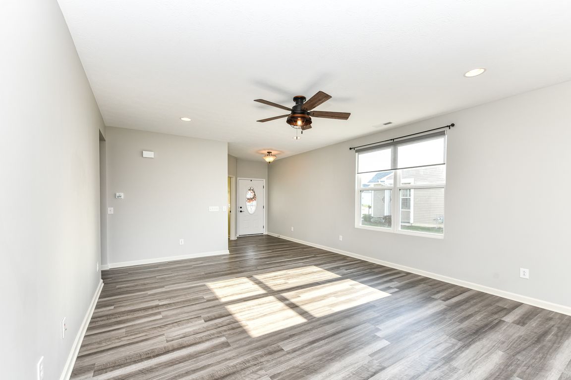 next background image