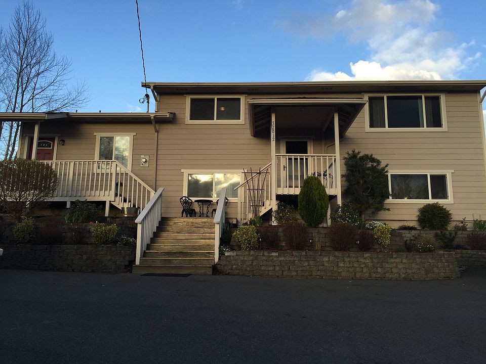 1st image of 32812 Railroad Ave