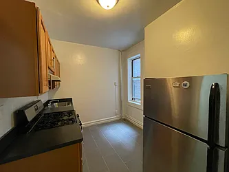 Rented by Hillel Realty Group