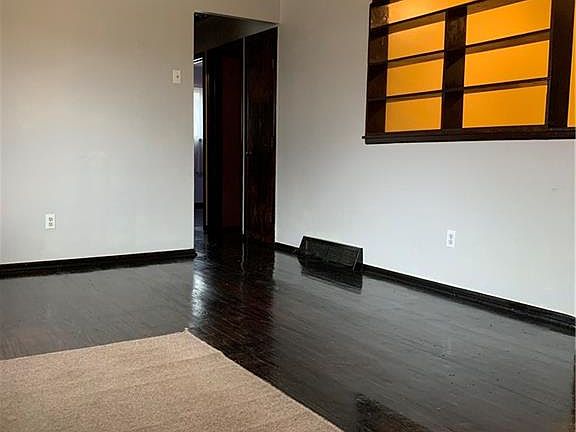 3rd image of 1219 Euclid Ave
