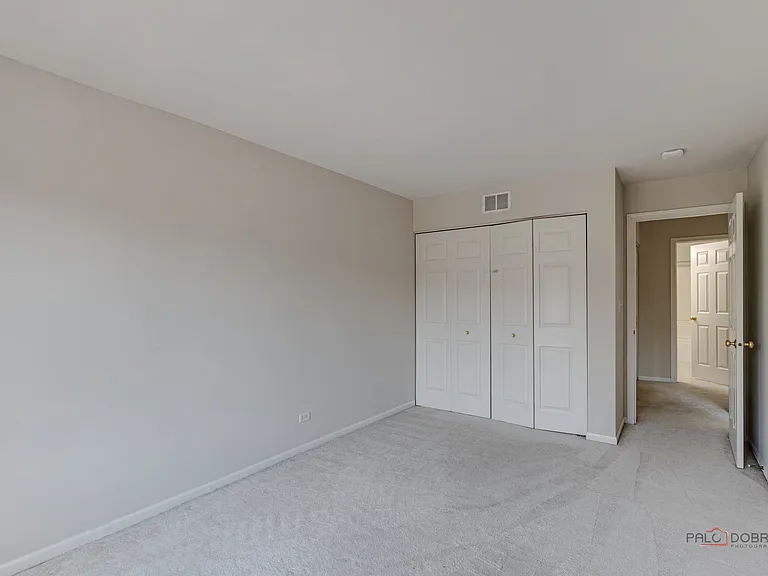 552 Saddlebrook Ln — Photo 29