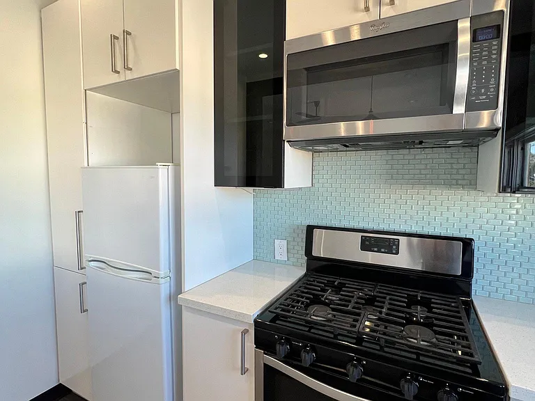2171 Logan Ave #2 — Photo 2
