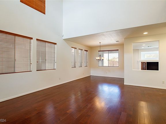 4th image of 432 Eternity St
