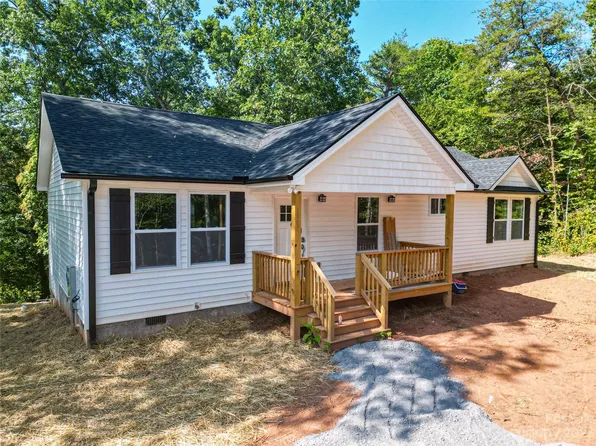 135 Leah Ln, Canton, NC 28716