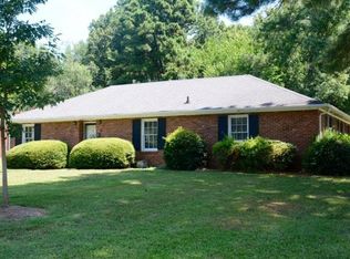 919 Heather Ln, Charlotte, NC 28209
