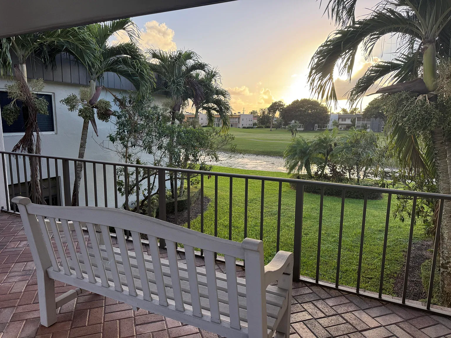 1 bed, 1.5 bath, 795 sqft, $1,450 — Photo 1