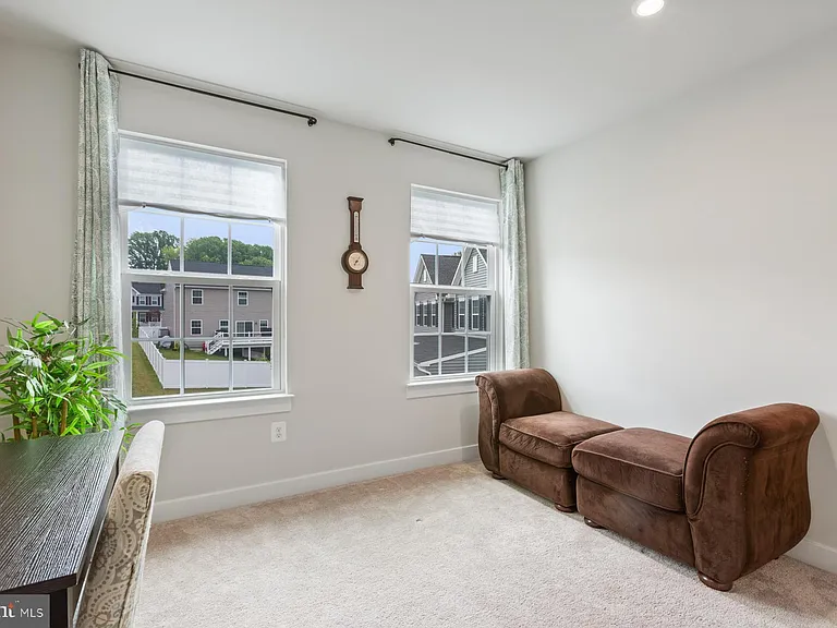 8378 Legacy Cir — Photo 28