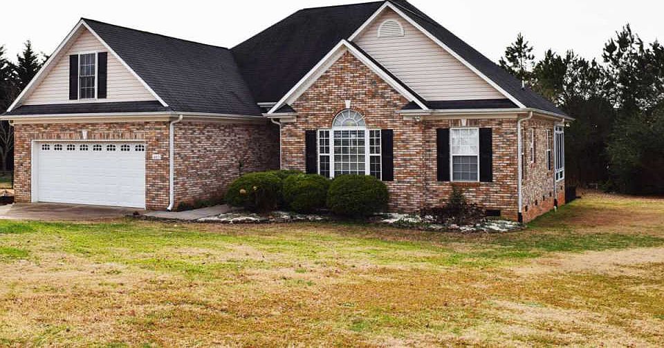 1st image of 460 Carrington Dr