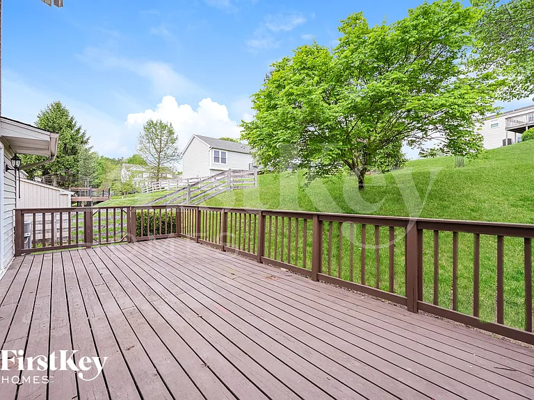 5328 Orchard Creek Ct — Photo 16