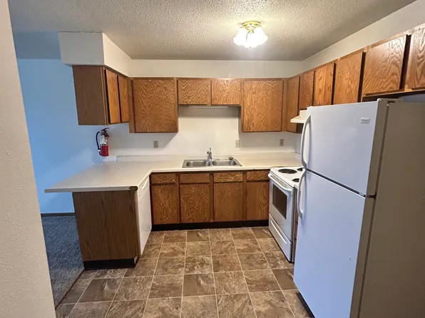 720 7th Ave S #302, Saint Cloud, MN 56301