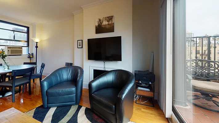 Rented by Bond New York | media 21