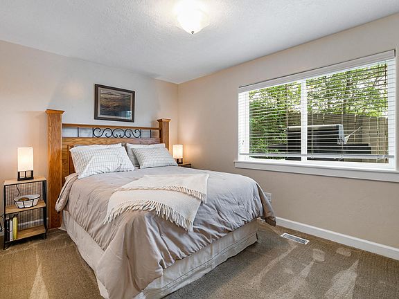 downstairs bedroom #2