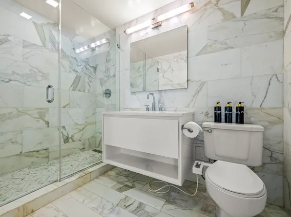 305 Second Avenue image 15 of 32