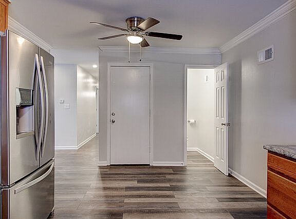 4th image of 301 Gladstone Blvd #301