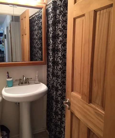 445 S 40th St — Photo 9