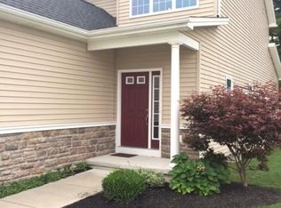 147 Slate Bottom Dr, Depew, NY 14043