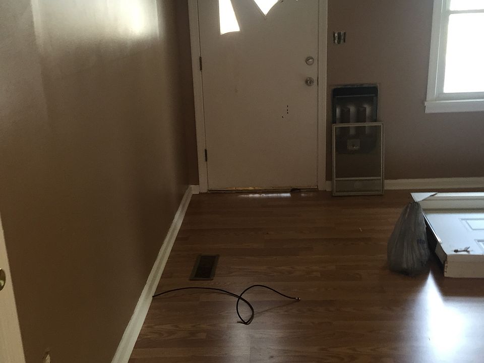 1st image of 1425 Virginia Dr
