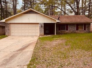 115 W Woodcrest Dr, Jackson, MS 39212