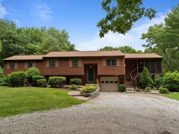 41 Chester Turnpike, Auburn, NH 03032