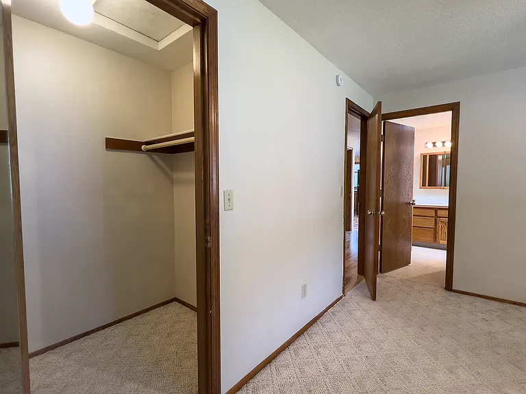12780 SE 25th Ave — Photo 17