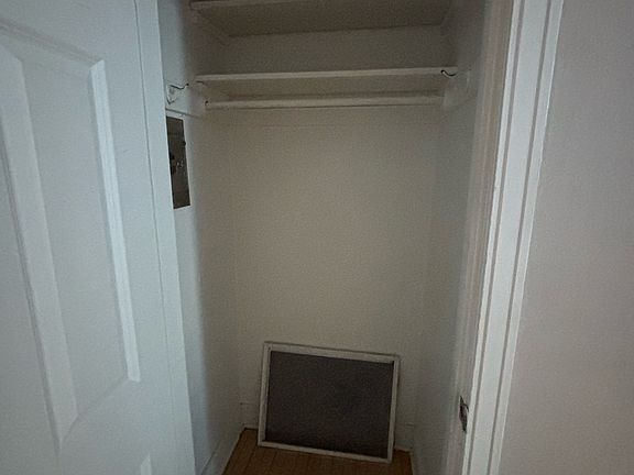 3rd image of 421 W 3rd St #11644360