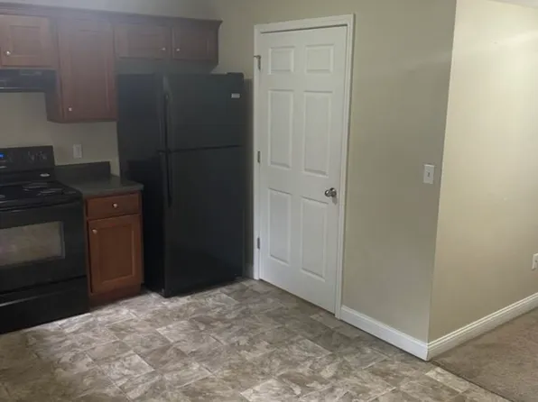 805 E Railroad St #C, Waverly, TN 37185