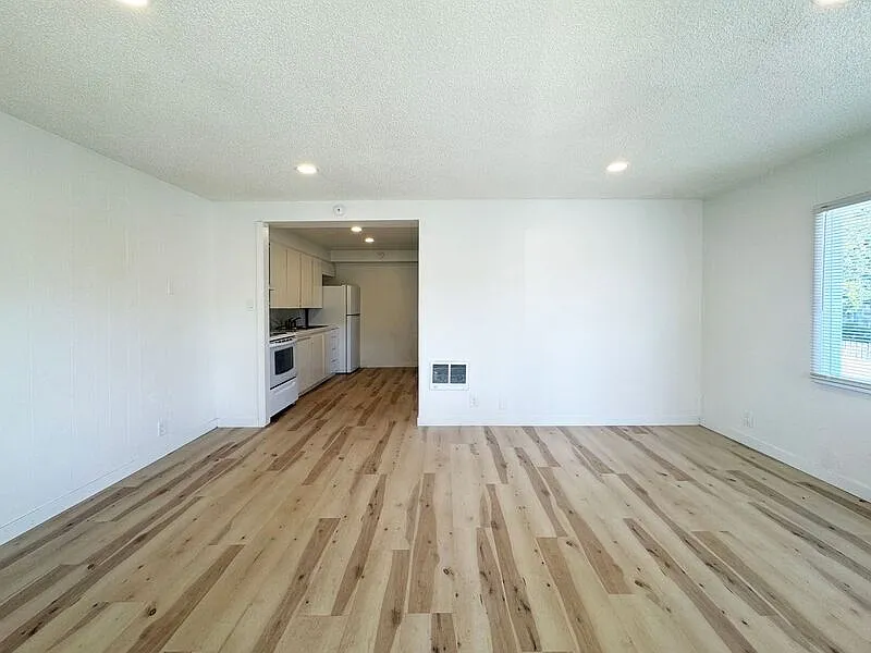 2 bed, 1.0 bath, 780 sqft, $1,495 — Photo 4