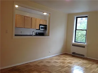 Rented by R New York