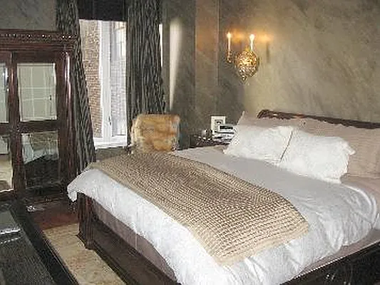 Sold by Corcoran | media 16