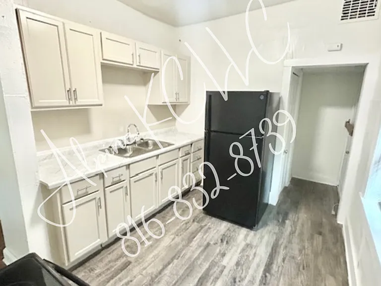 2965 Jackson Ave — Photo 6