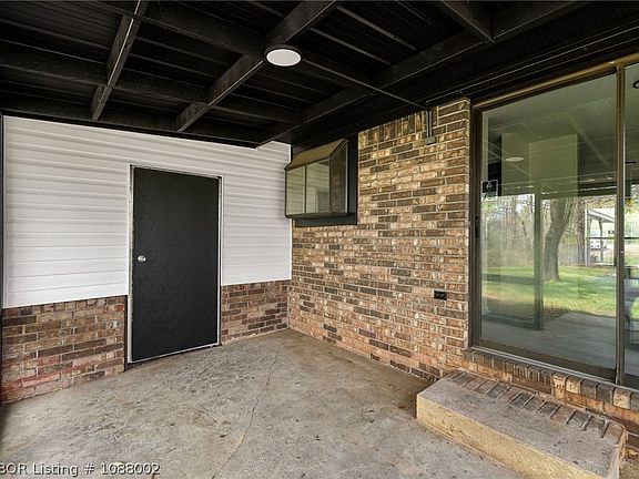 5th image of 9506 Berry Ln