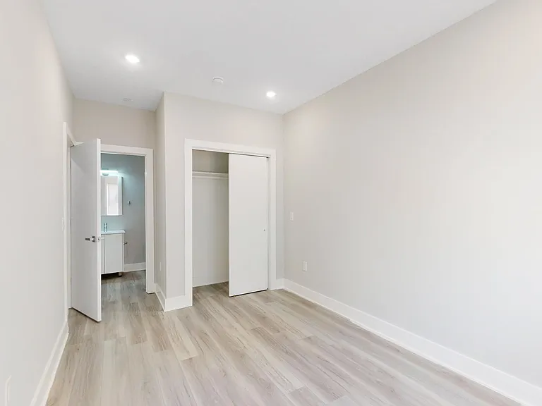 650 N 36th St #1 — Photo 8