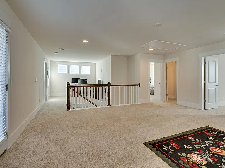 1332 Fairbanks St — Photo 28