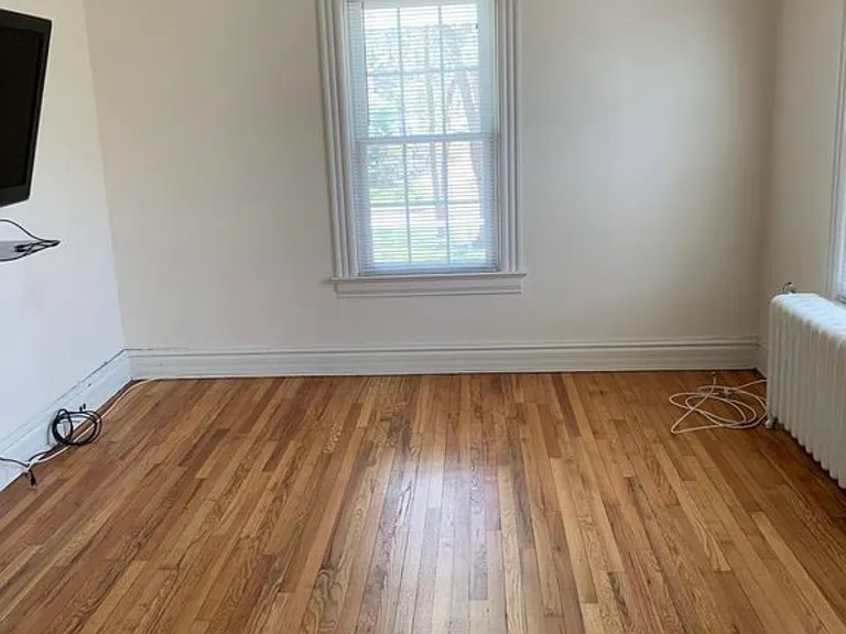 237 W Main St — Photo 9