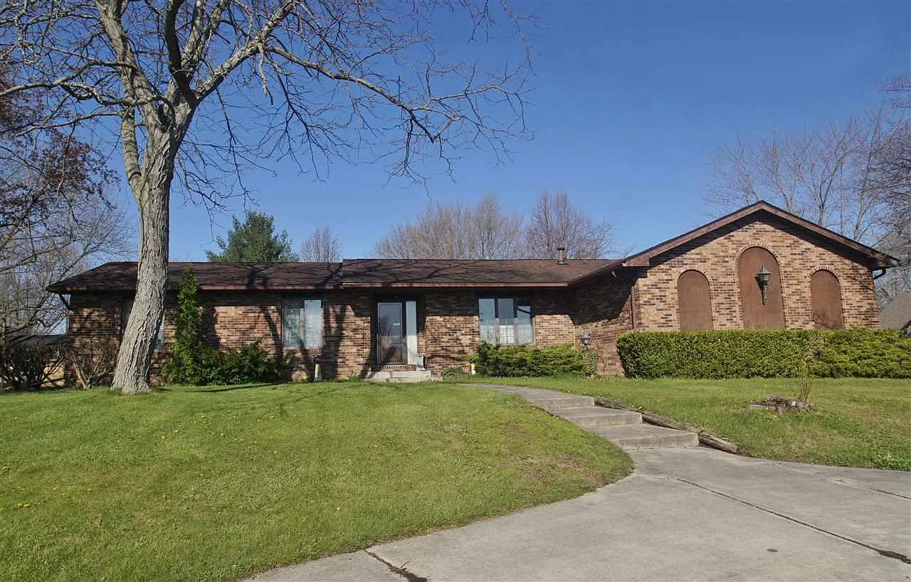 1001 Birchwood Dr photo 1