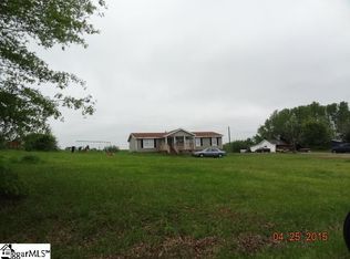 1179 Lake Rd, Clinton, SC 29325