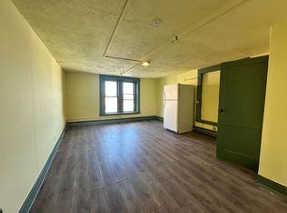 128 High St #13, Holyoke, MA 01040