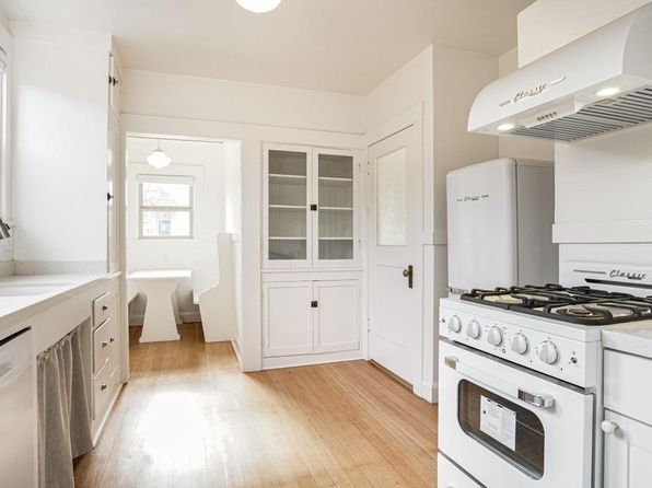 425 B St #4