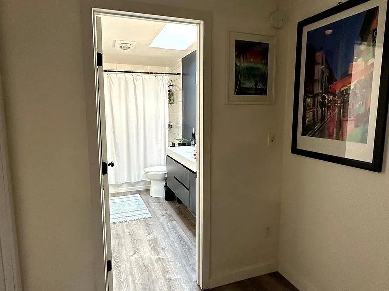 1203 NE 21st Ave — Photo 6