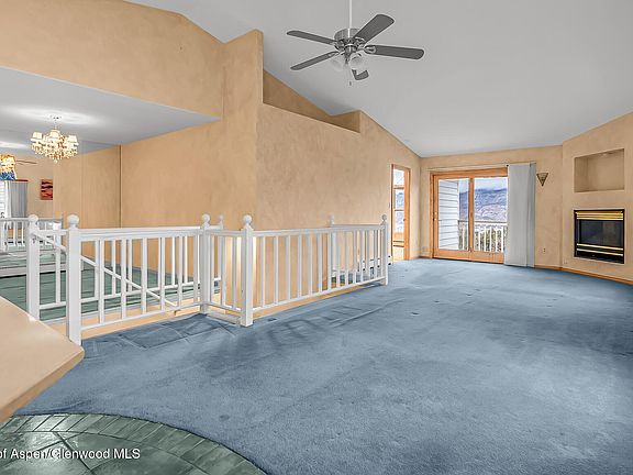 3rd image of 12 W Ridge Ct