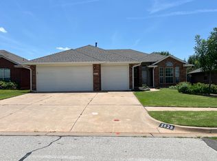 2828 NW 162nd St, Edmond, OK 73013