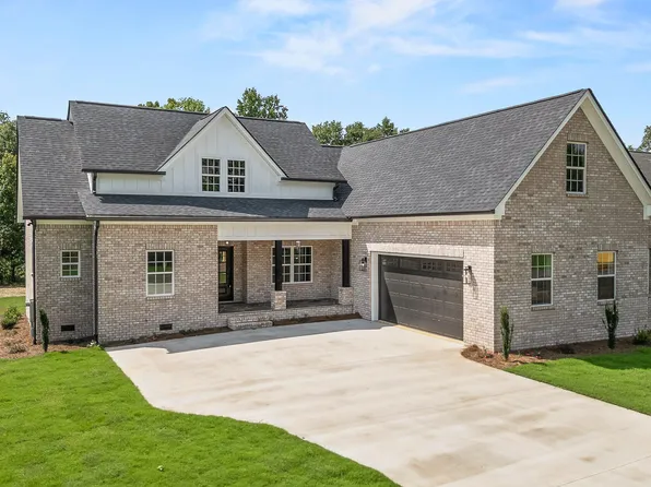 216 W Madison St, Chatsworth, GA 30705