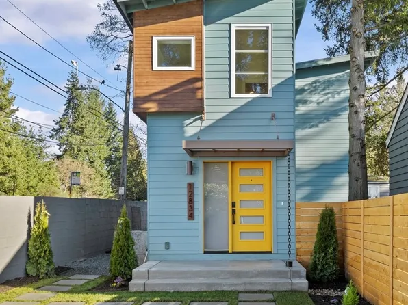 12834 Ashworth Ave N, Seattle, WA 98133