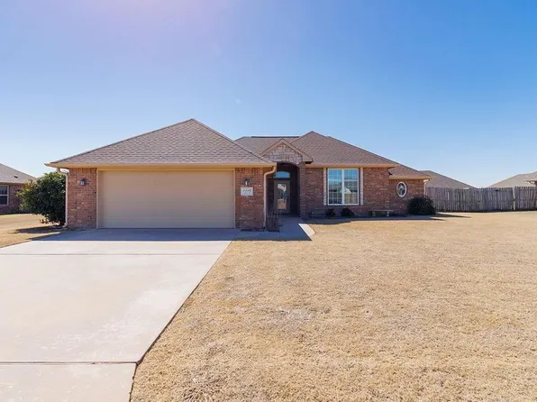 1114 NW Alma Dr, Elgin, OK 73538