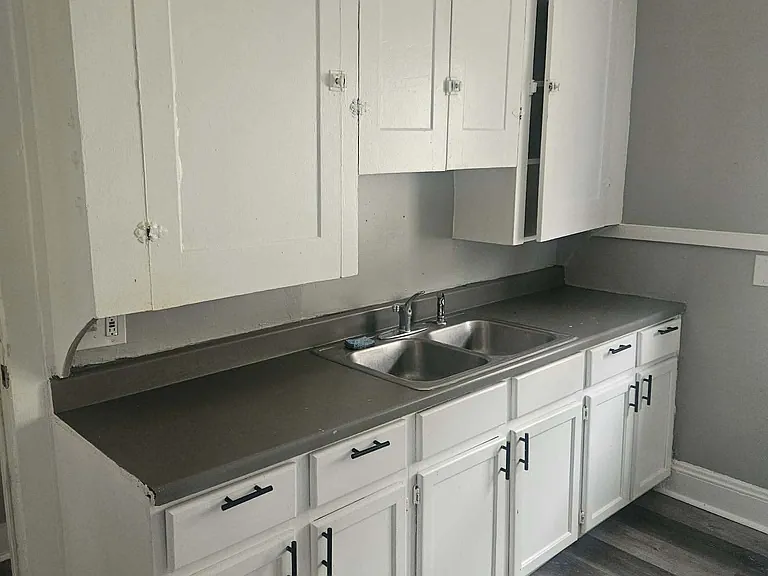974 E 143rd St #1 — Photo 5