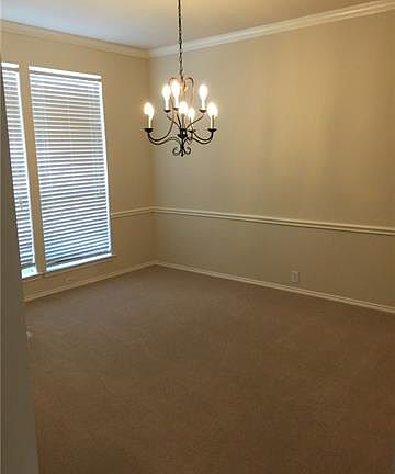 3rd image of 11416 Balcones Dr